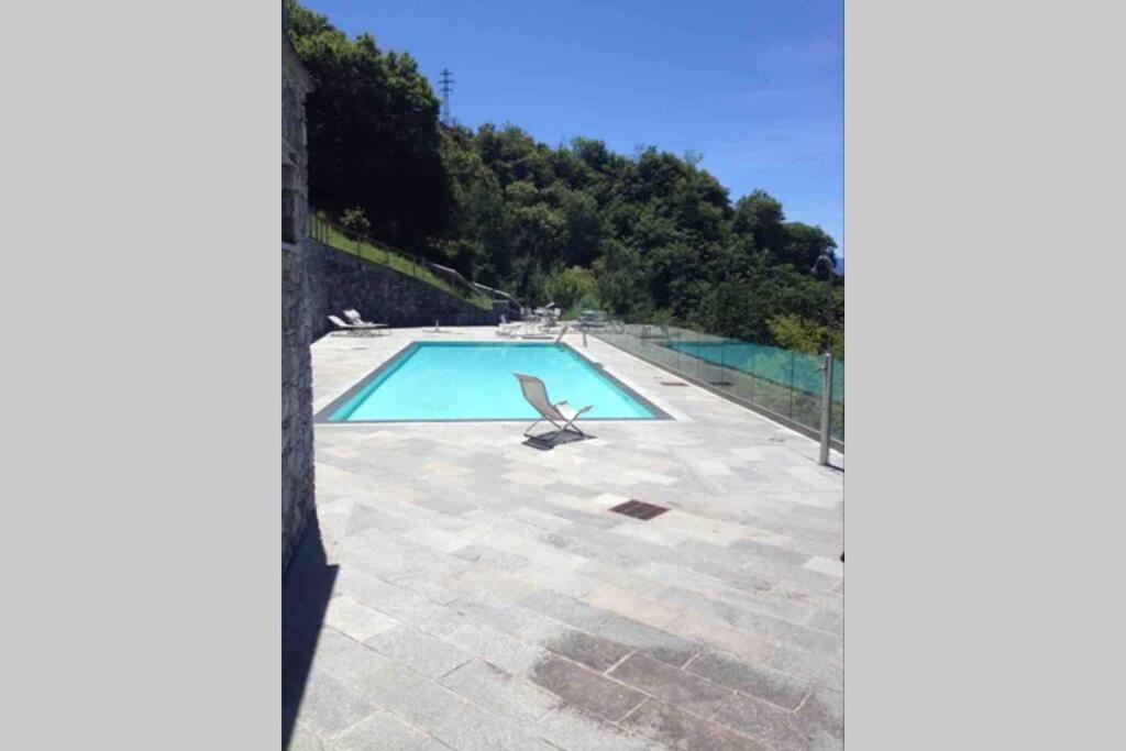 Beautiful Poolside And Stunning Lake View Gardenia Беллано Экстерьер фото
